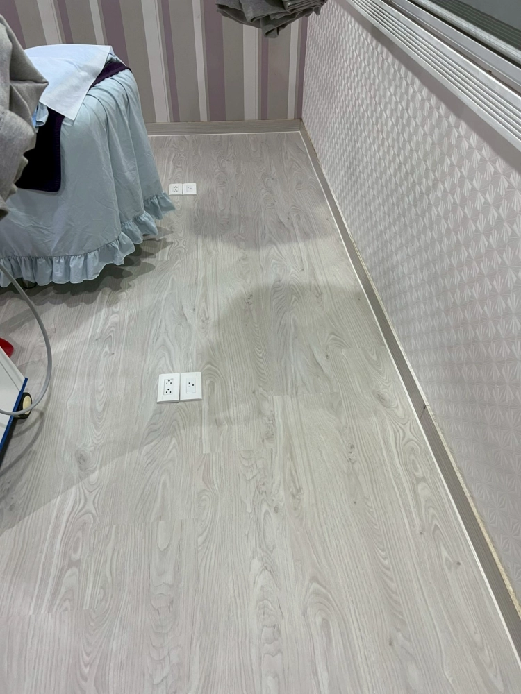 忠孝東路｜Spc石塑地板｜三井系列｜6mm｜小茶梅｜22坪