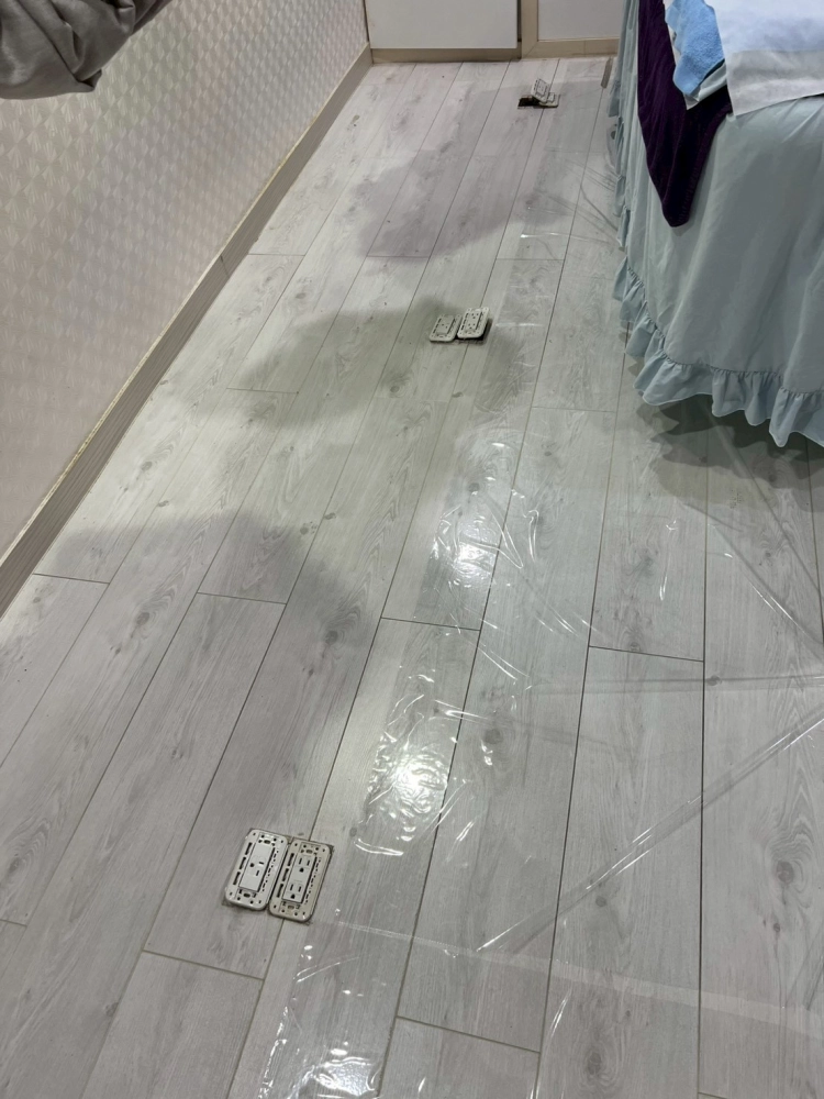 忠孝東路｜Spc石塑地板｜三井系列｜6mm｜小茶梅｜22坪