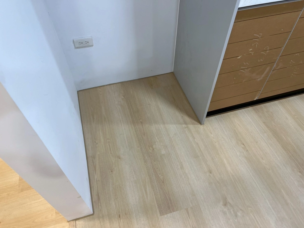 桃園｜Spc石塑地板｜三井系列｜7mm｜普吉島｜21坪