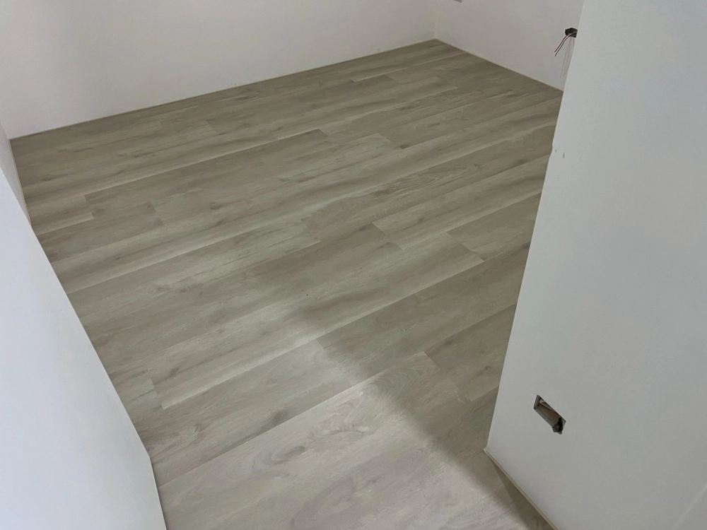 大園｜Spc石塑地板｜三井系列｜8mm｜洛杉磯｜21坪