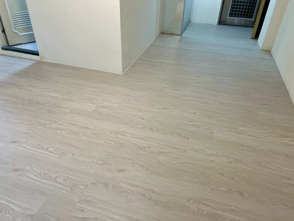 溫州街｜Spc石塑地板｜三井系列｜6.5mm｜小茶梅｜16.8坪