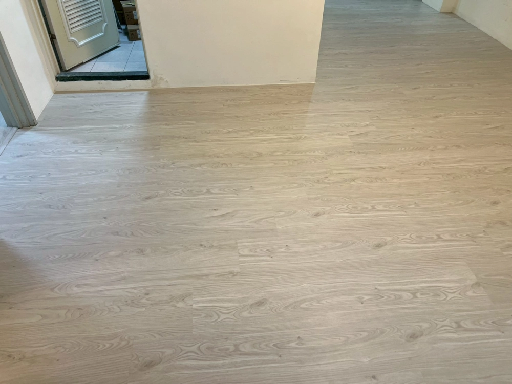 溫州街｜Spc石塑地板｜三井系列｜6.5mm｜小茶梅｜16.8坪