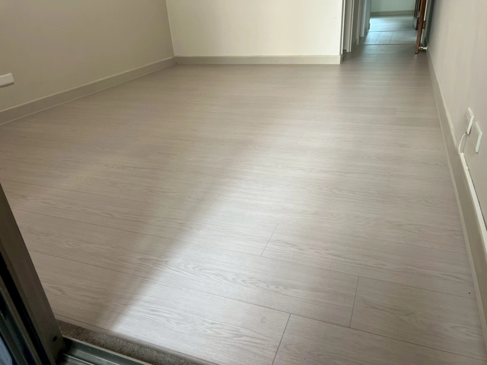 桃園｜德國Krono超耐磨地板｜莫內系列｜72小時防水｜奈良灰橡｜16坪