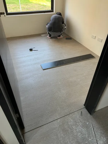桃園青埔｜建案場｜1200坪｜代工