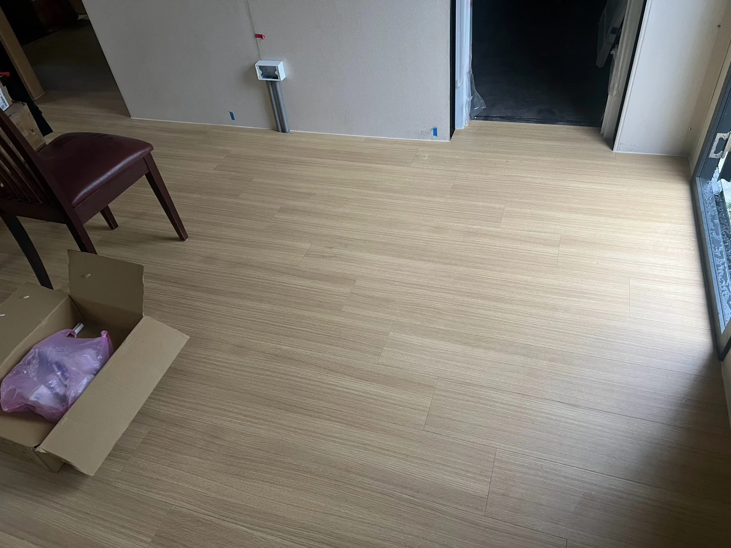 新店｜海島型地板｜千囍橡木｜12坪