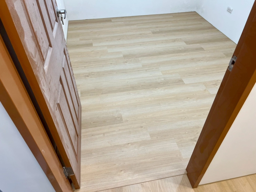 桃園｜Spc石塑地板｜三井系列｜7mm｜普吉島｜21坪