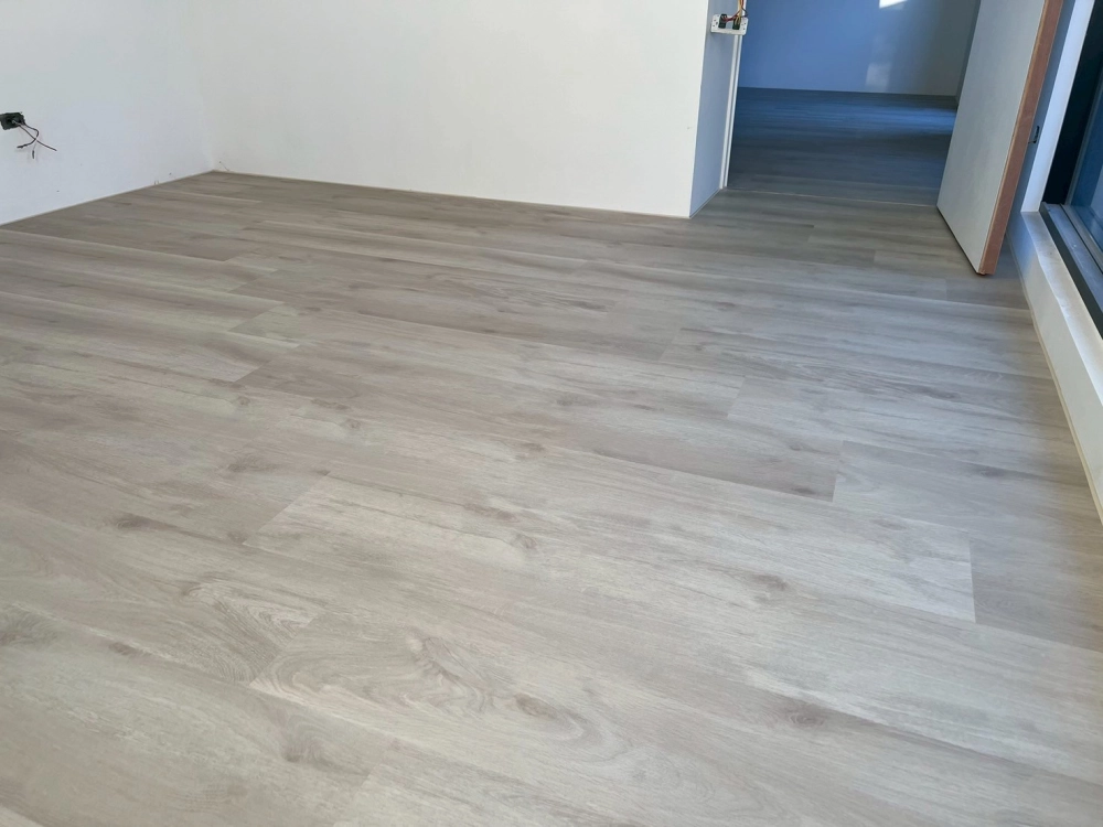 大園｜Spc石塑地板｜三井系列｜8mm｜洛杉磯｜21坪