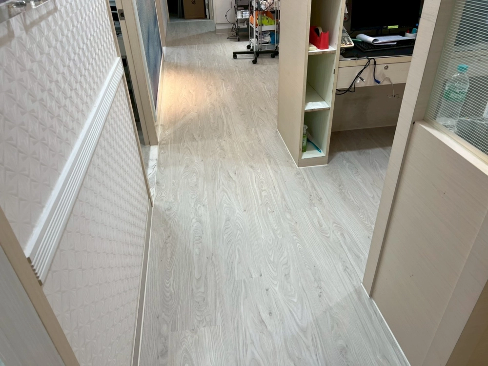 忠孝東路｜Spc石塑地板｜三井系列｜6mm｜小茶梅｜22坪