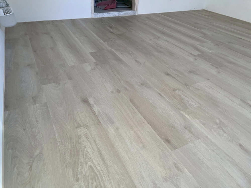 大園｜Spc石塑地板｜三井系列｜8mm｜洛杉磯｜21坪