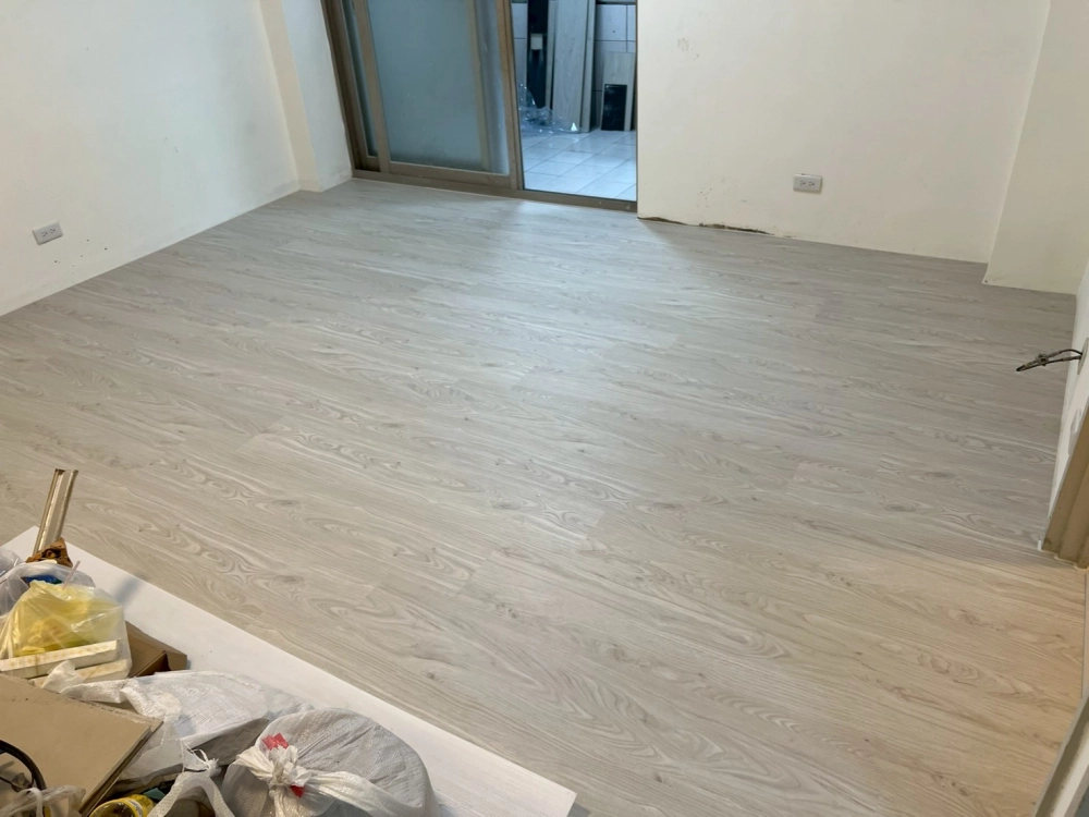 溫州街｜Spc石塑地板｜三井系列｜6.5mm｜小茶梅｜16.8坪