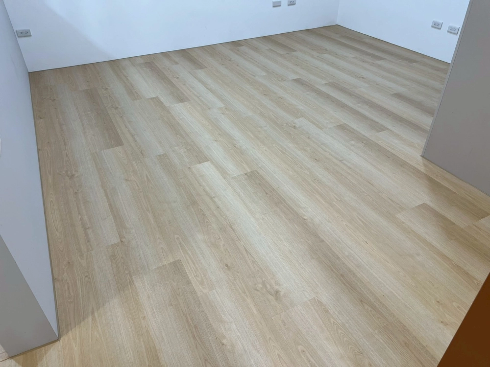 桃園｜Spc石塑地板｜三井系列｜7mm｜普吉島｜21坪