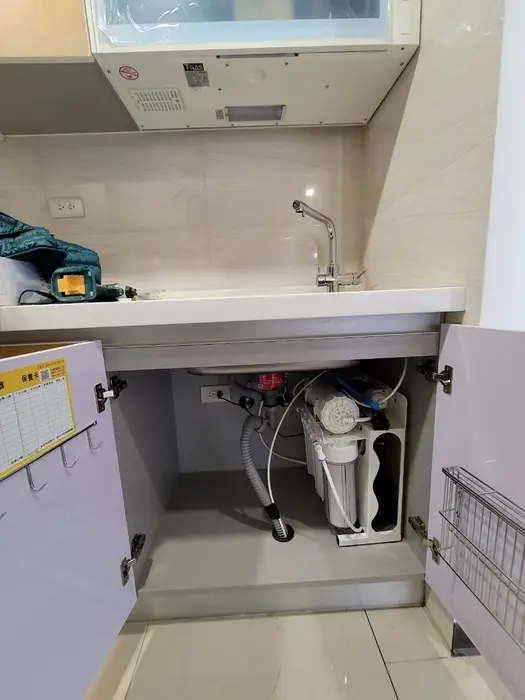 安裝淨水器的細節，淨水器DIY。