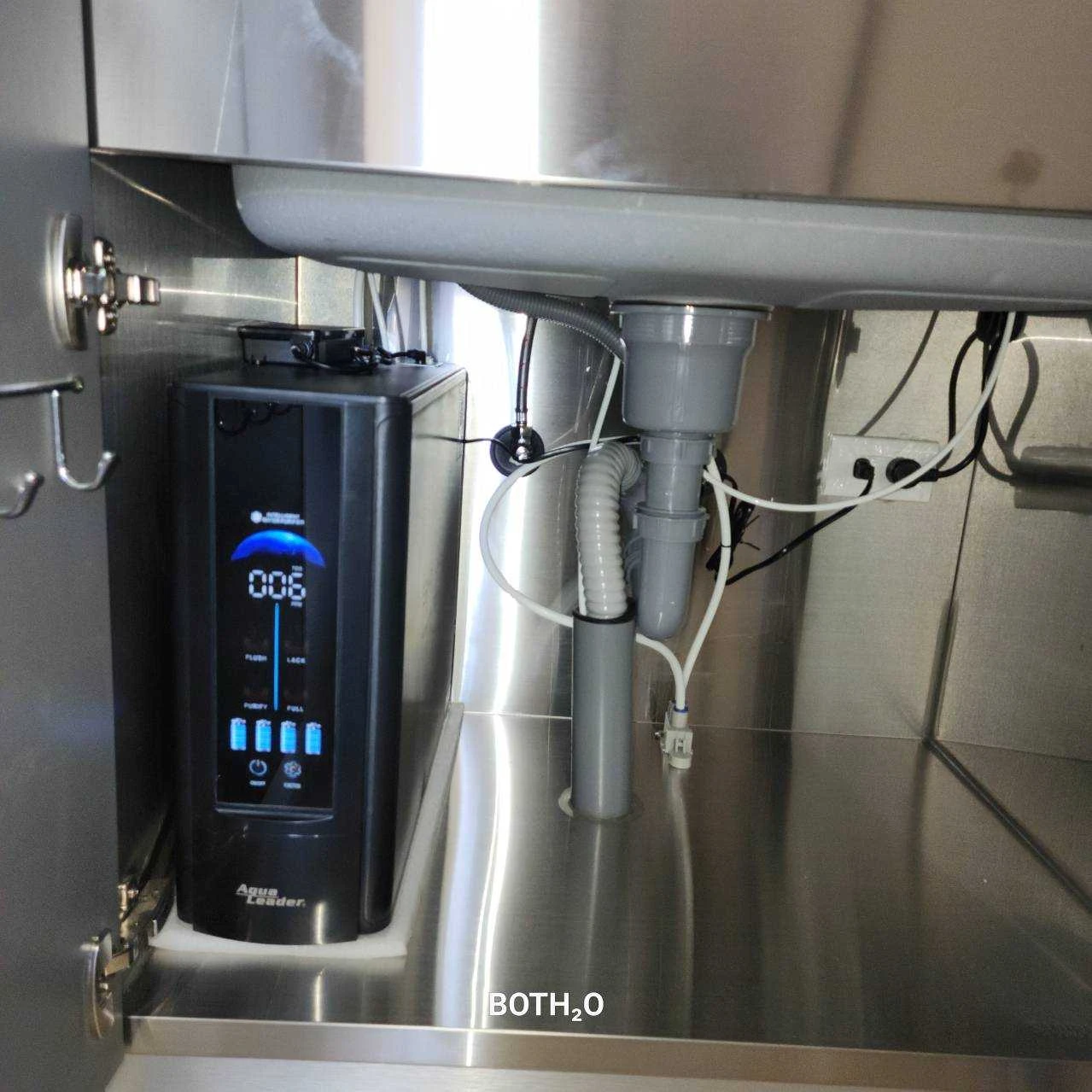 水領導SK1  AI智慧 UV 淨水器~監測水質 喝水更安心