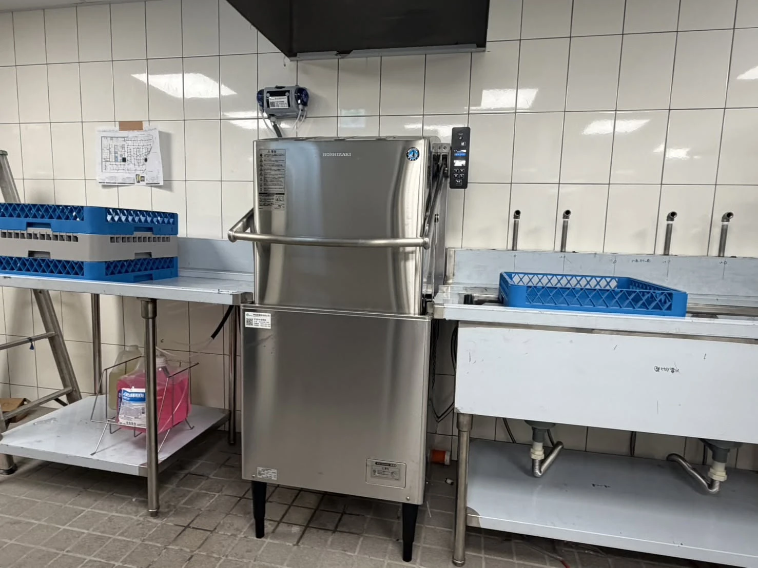 商用洗碗機如何提升餐飲效率？HOSHIZAKI安裝案例完整解析