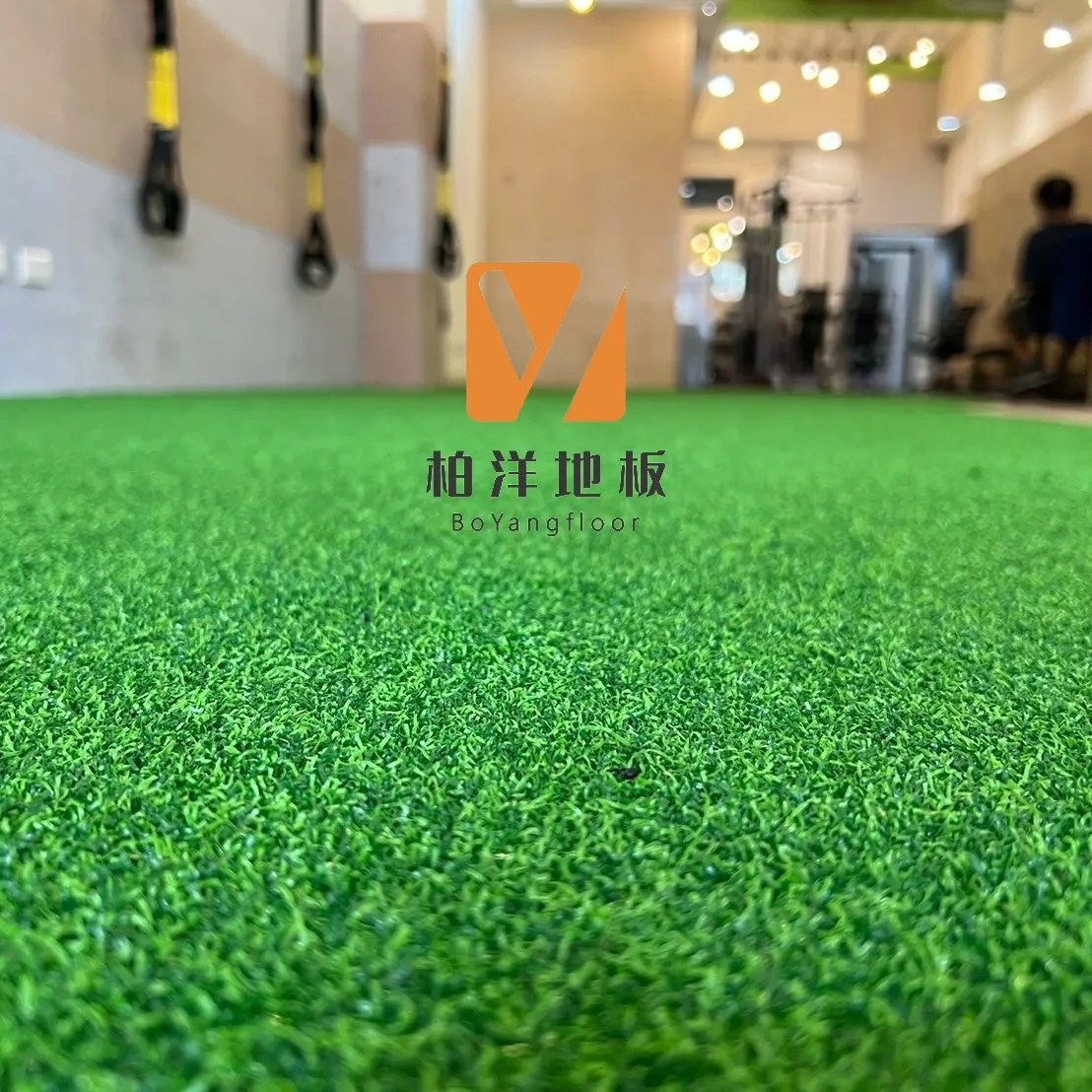 室內景觀草皮要怎麼保養？戶外塑木地板施工/人工草皮施工