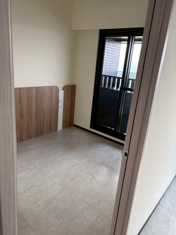 博愛一路興富發｜高雄定期清潔｜高雄清潔公司推薦