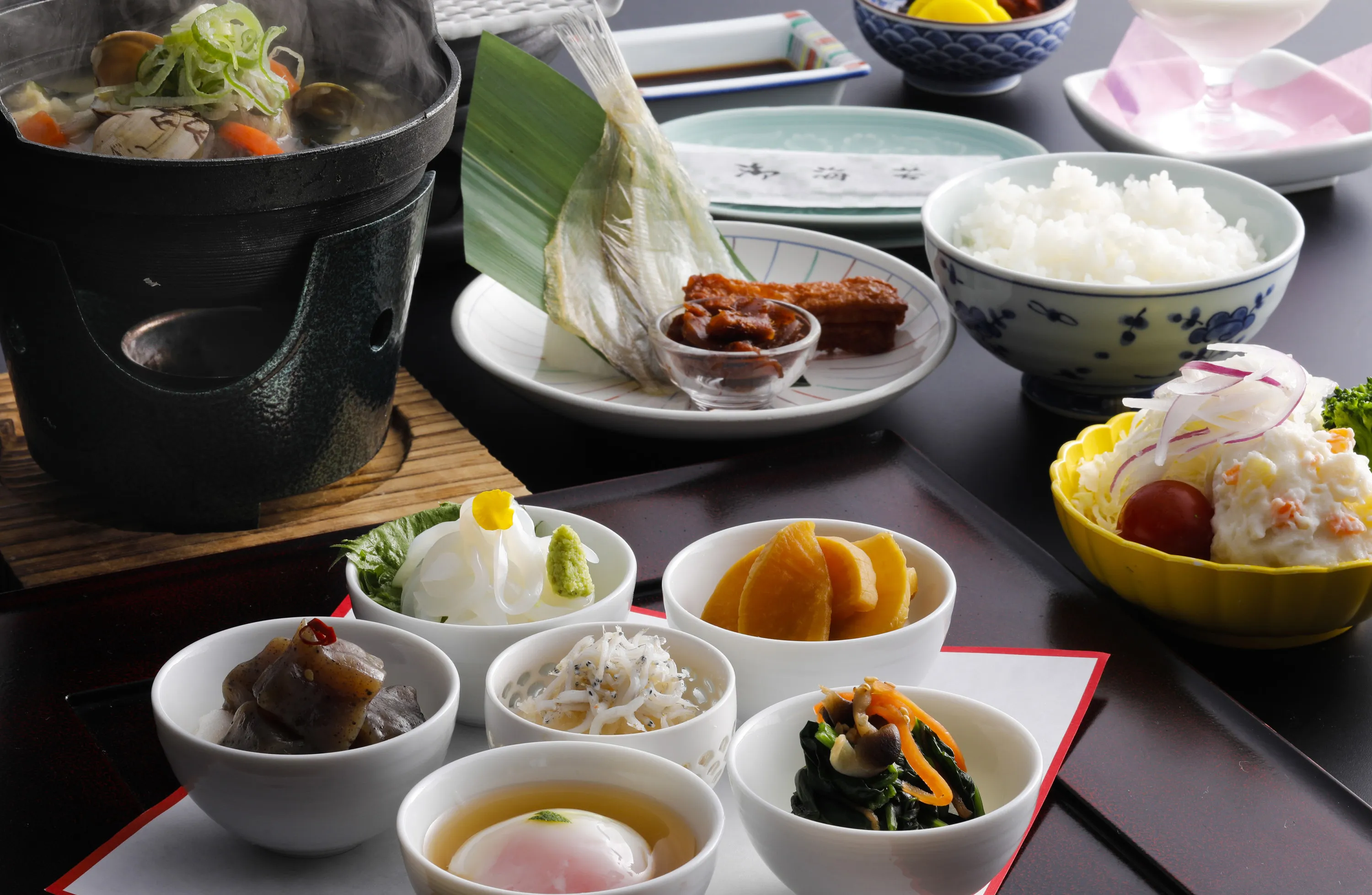 北陸小松-百年名湯~加賀百萬石飯店 四人成行