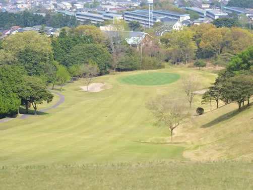 九州福岡-湯布院別府高爾夫四日三場   四人成行