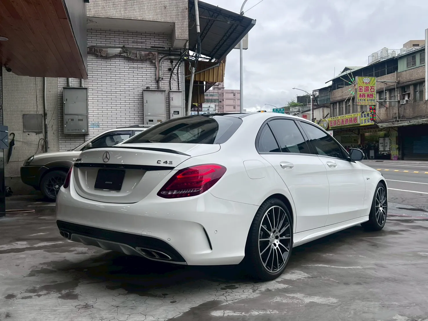 2016 M-Benz C43