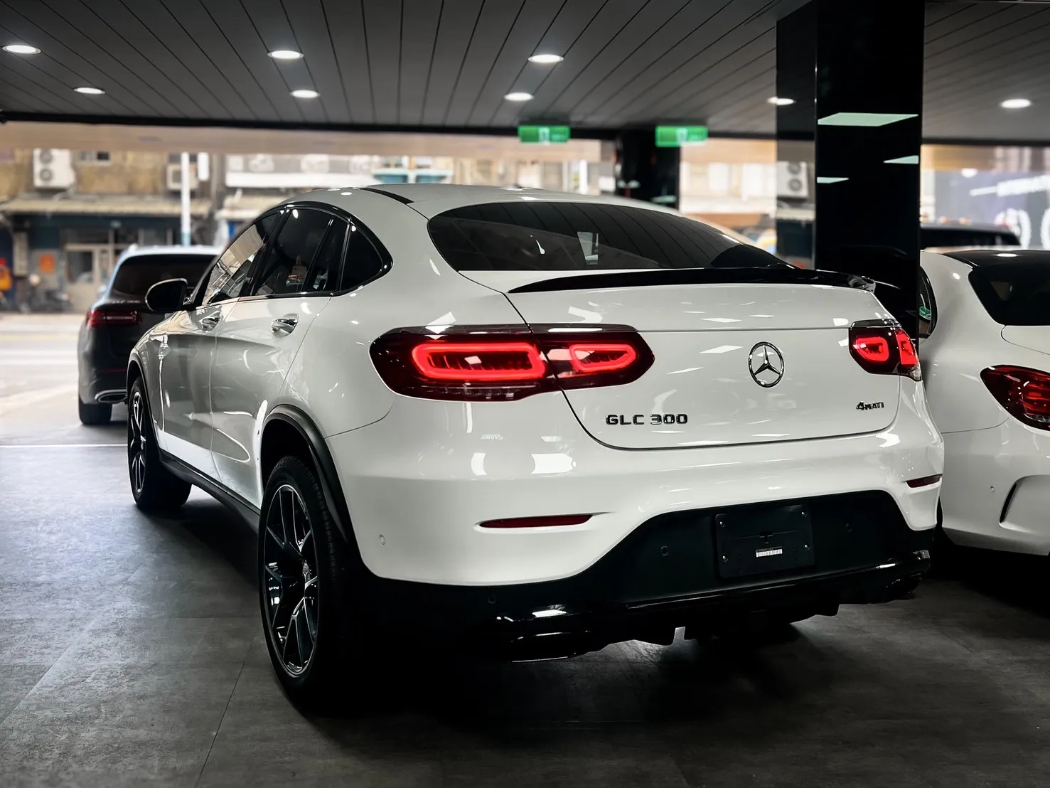 2023 M-Benz GLC300 Coupe