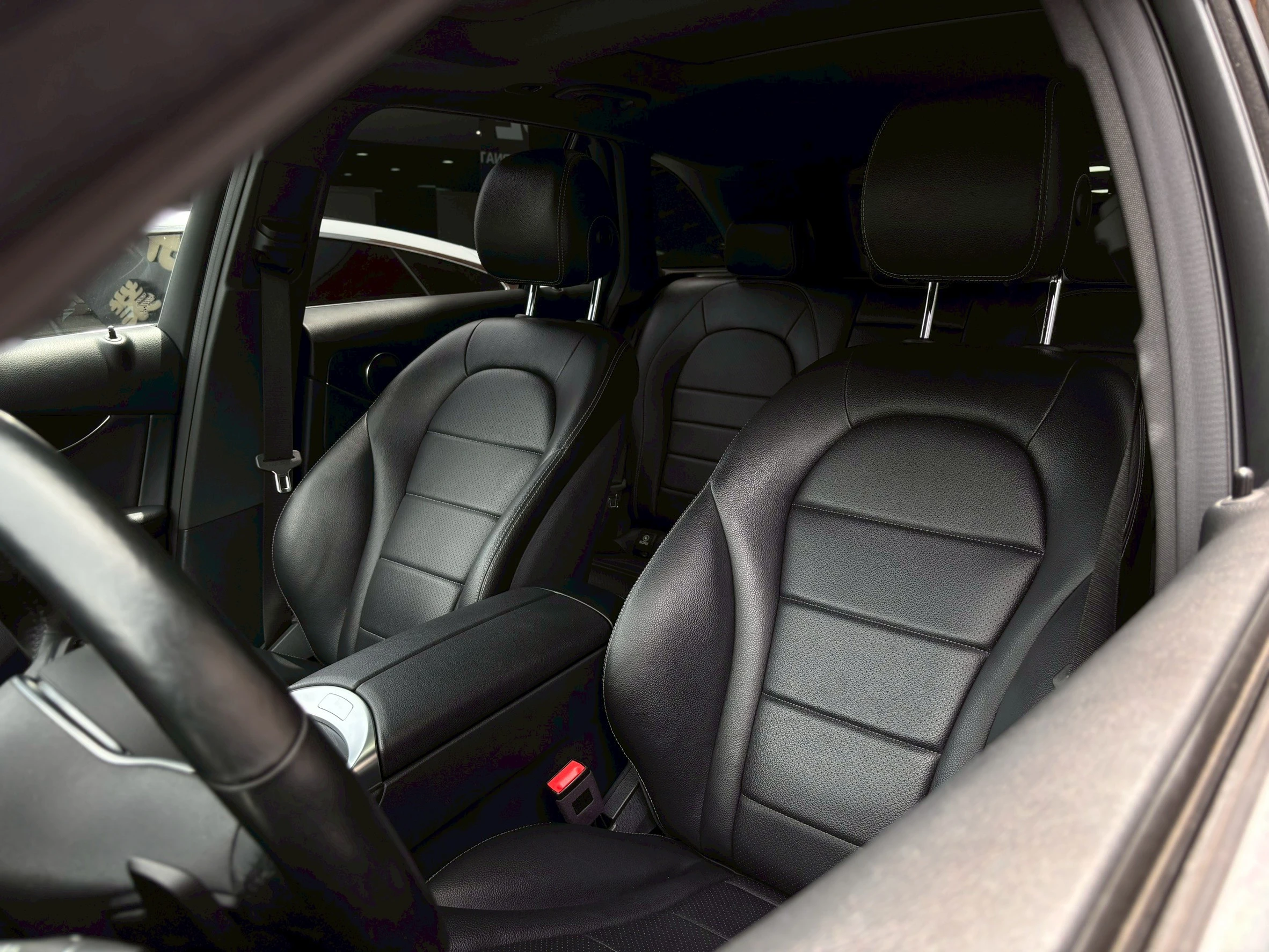 2020 Mercedes-Benz GLC300 4MATIC