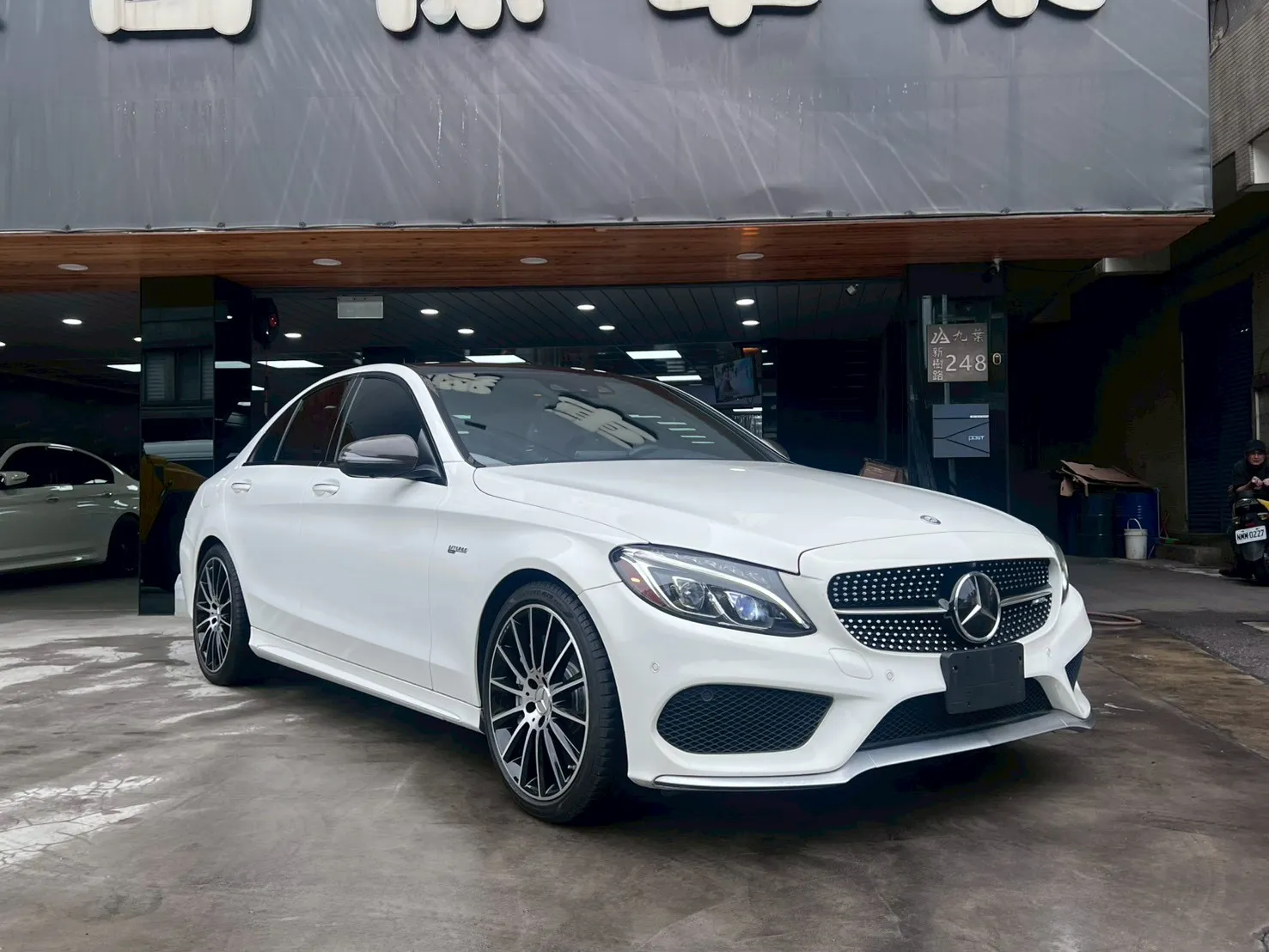 2016 M-Benz C43