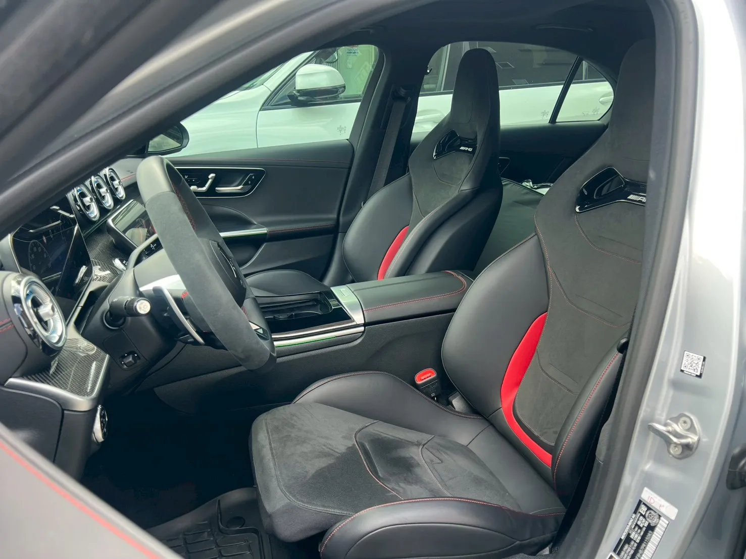 2023 M-Benz C43