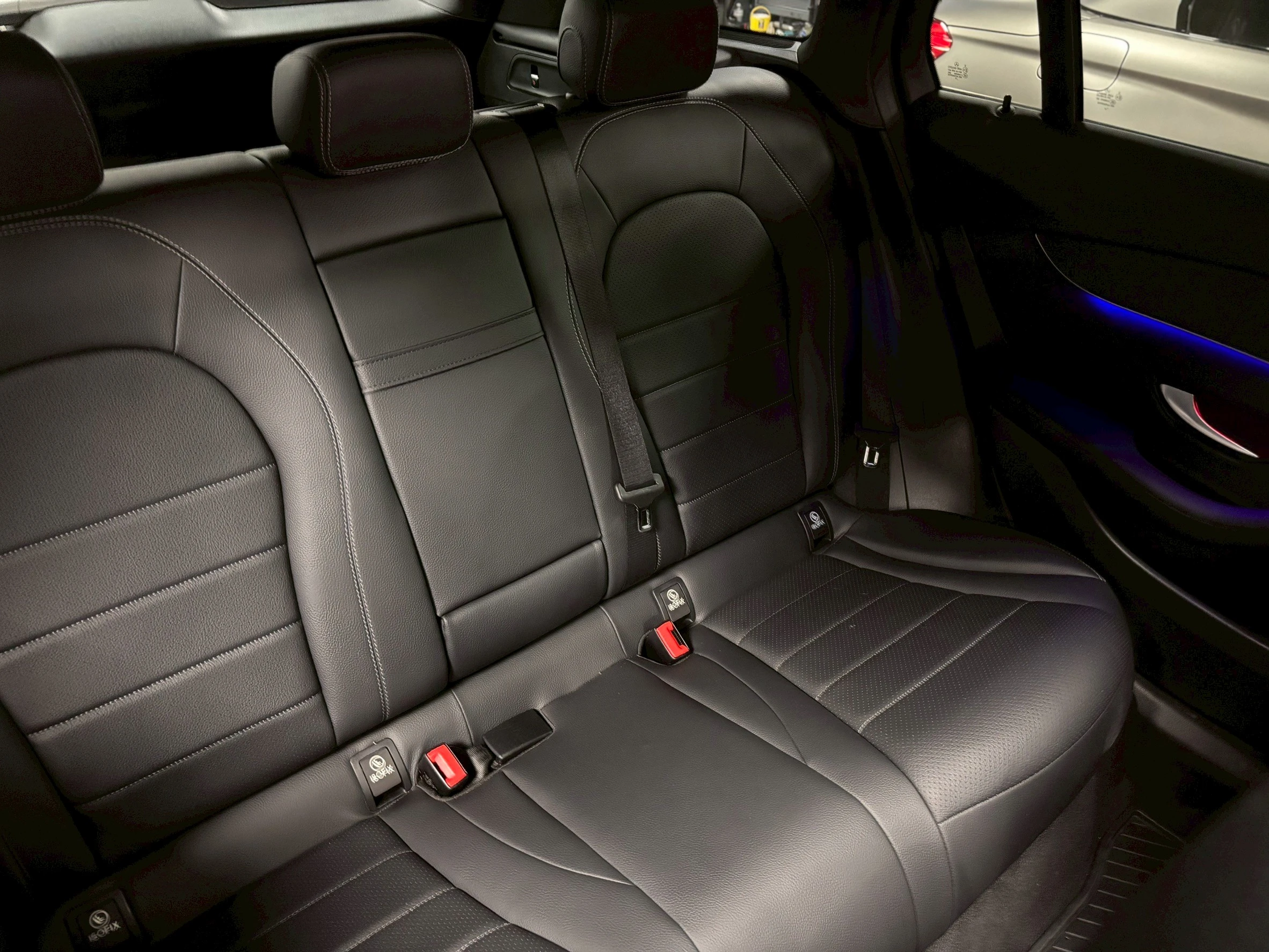 207205）2019 Mercedes-Benz GLC300 4MATIC