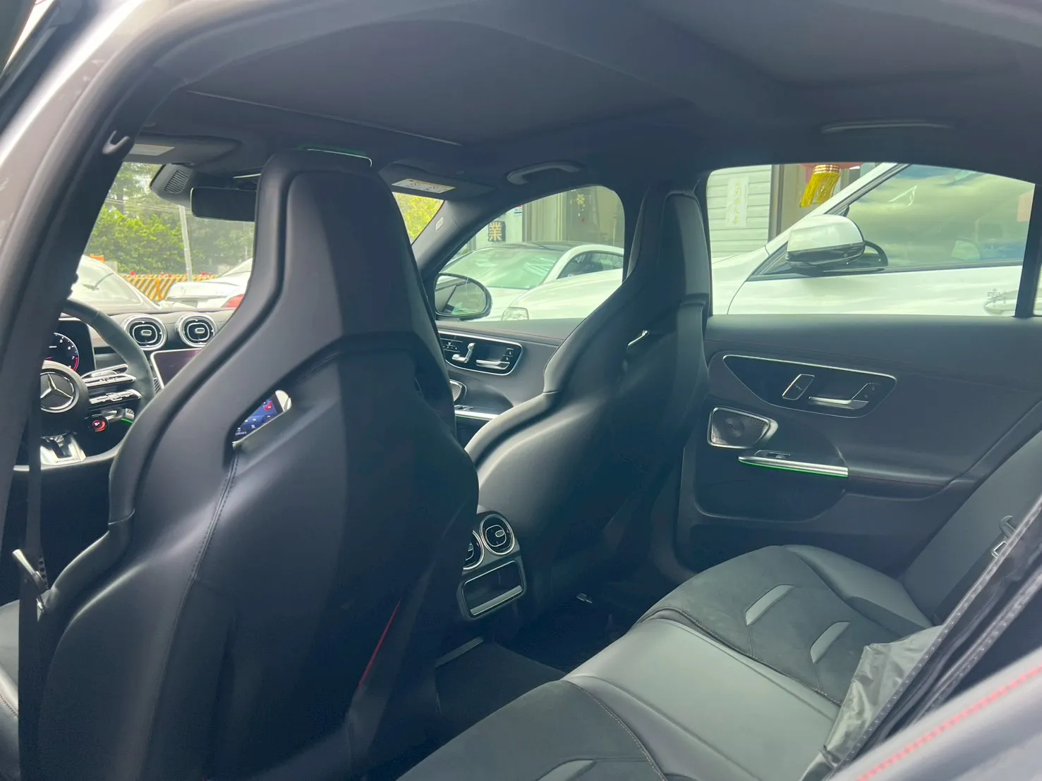 2023 M-Benz C43