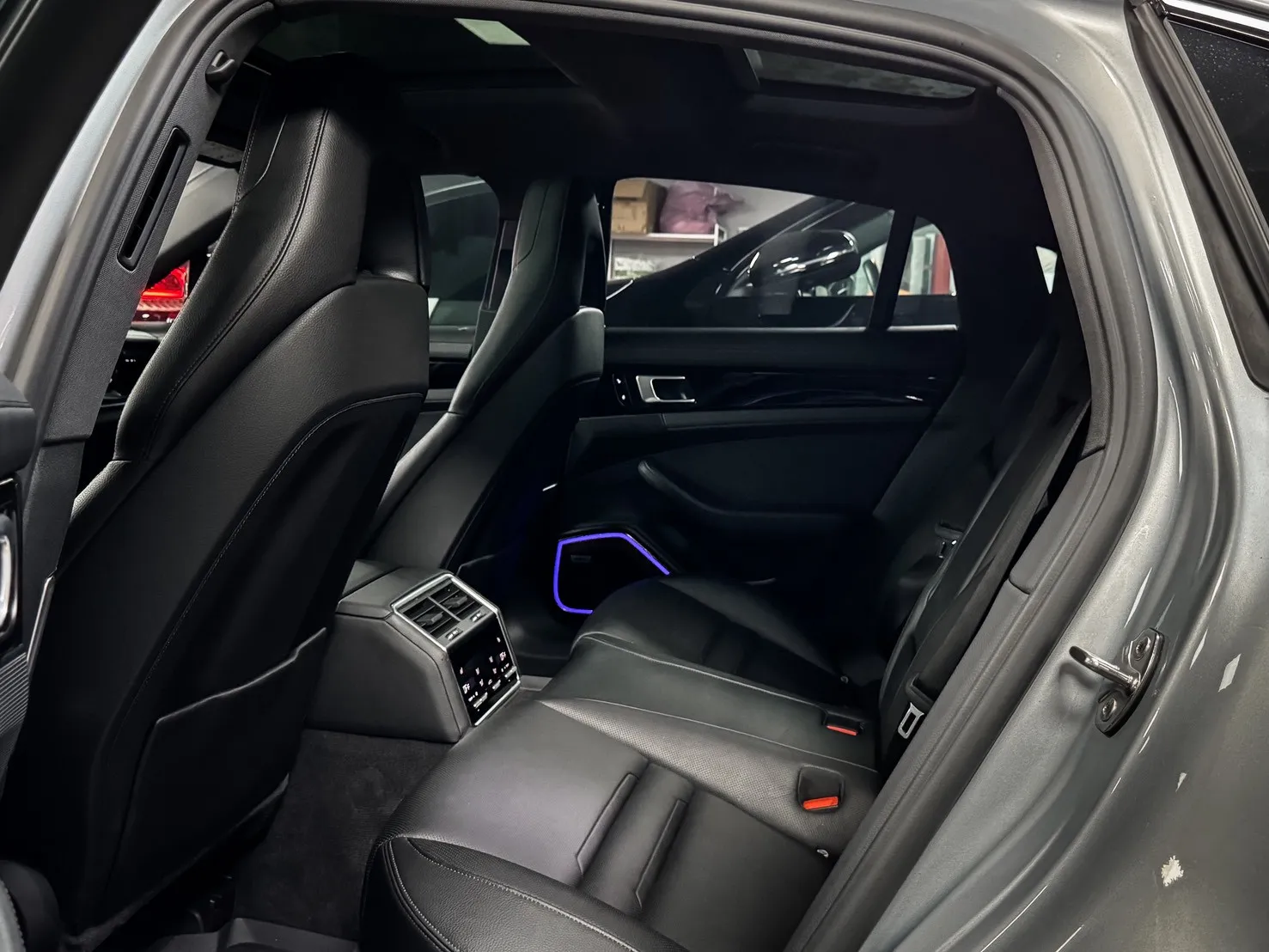 2018 Porsche Panamera 4