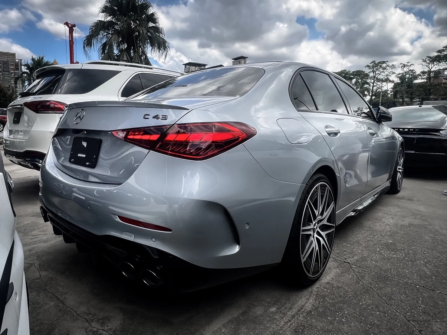 2023 M-Benz C43