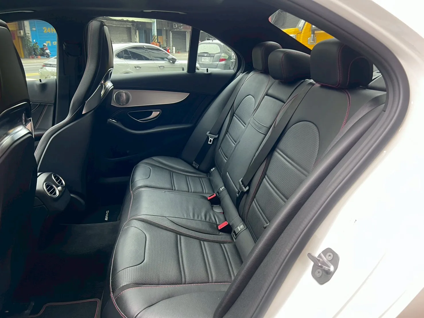 2016 M-Benz C43