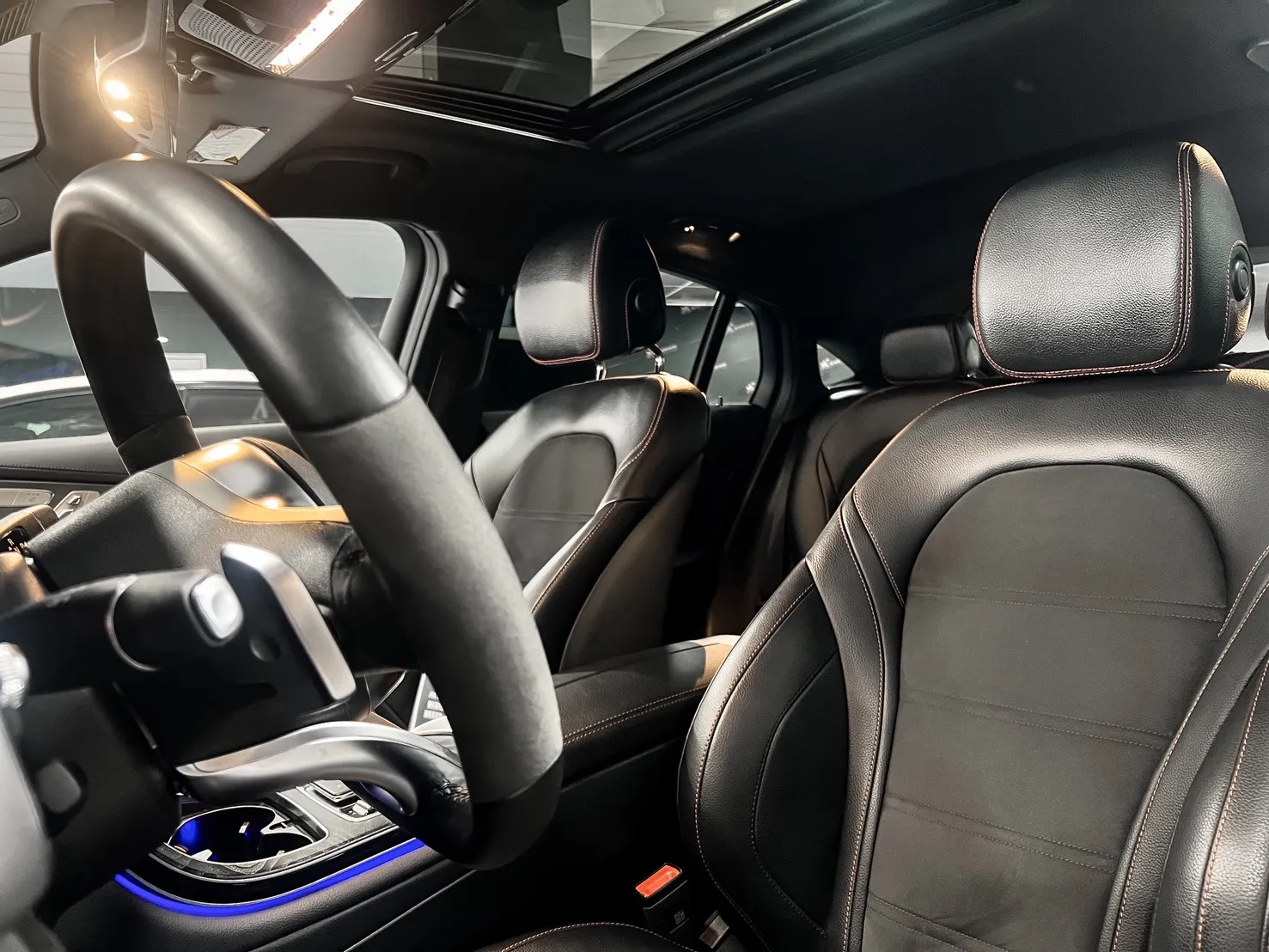 2023 M-Benz GLC300 Coupe