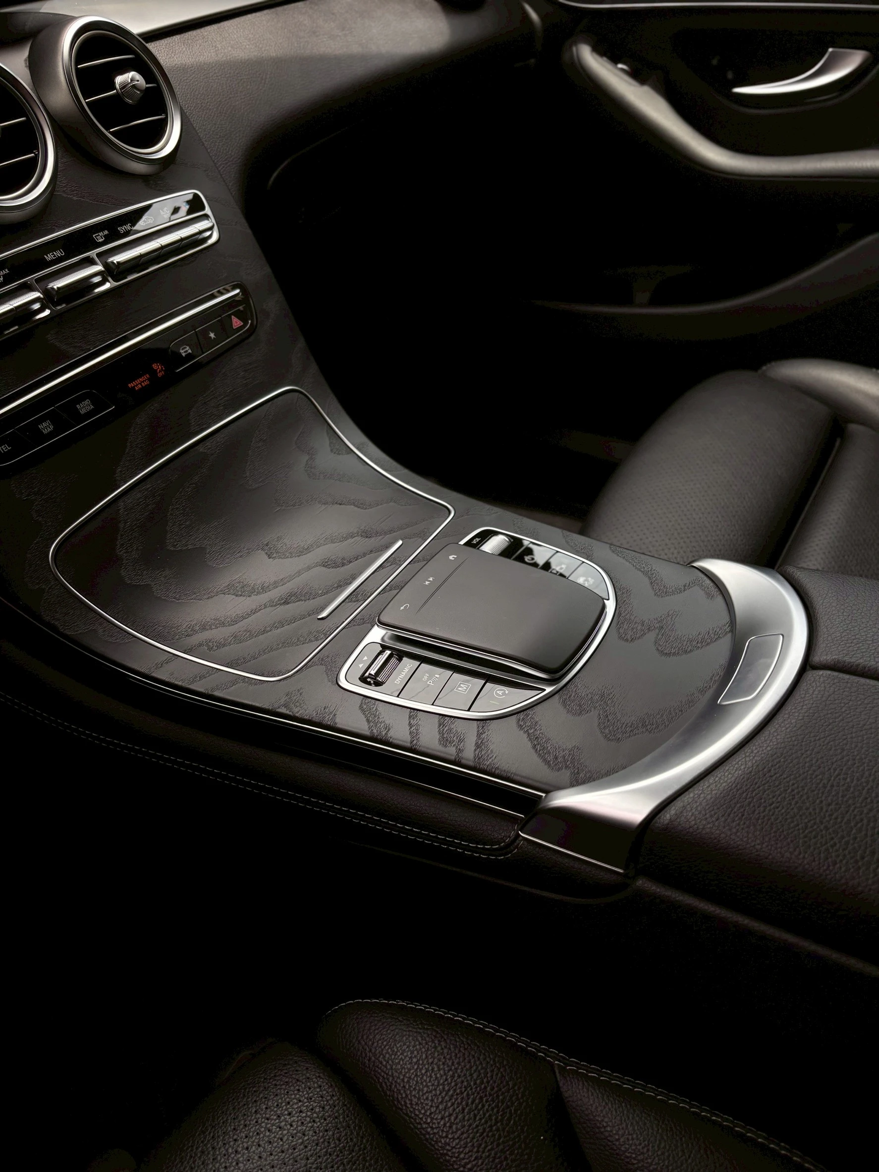 2020 Mercedes-Benz GLC300 4MATIC