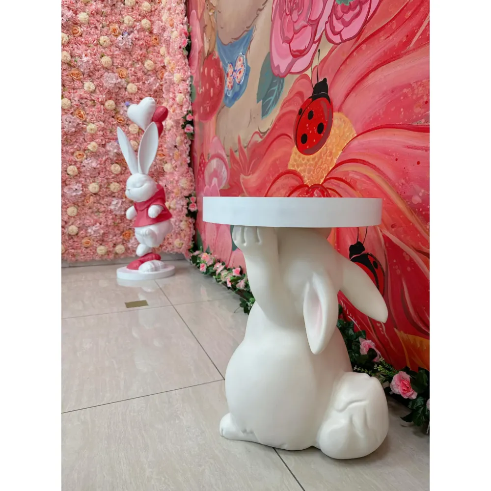 《店裡添增了可愛兔寶》