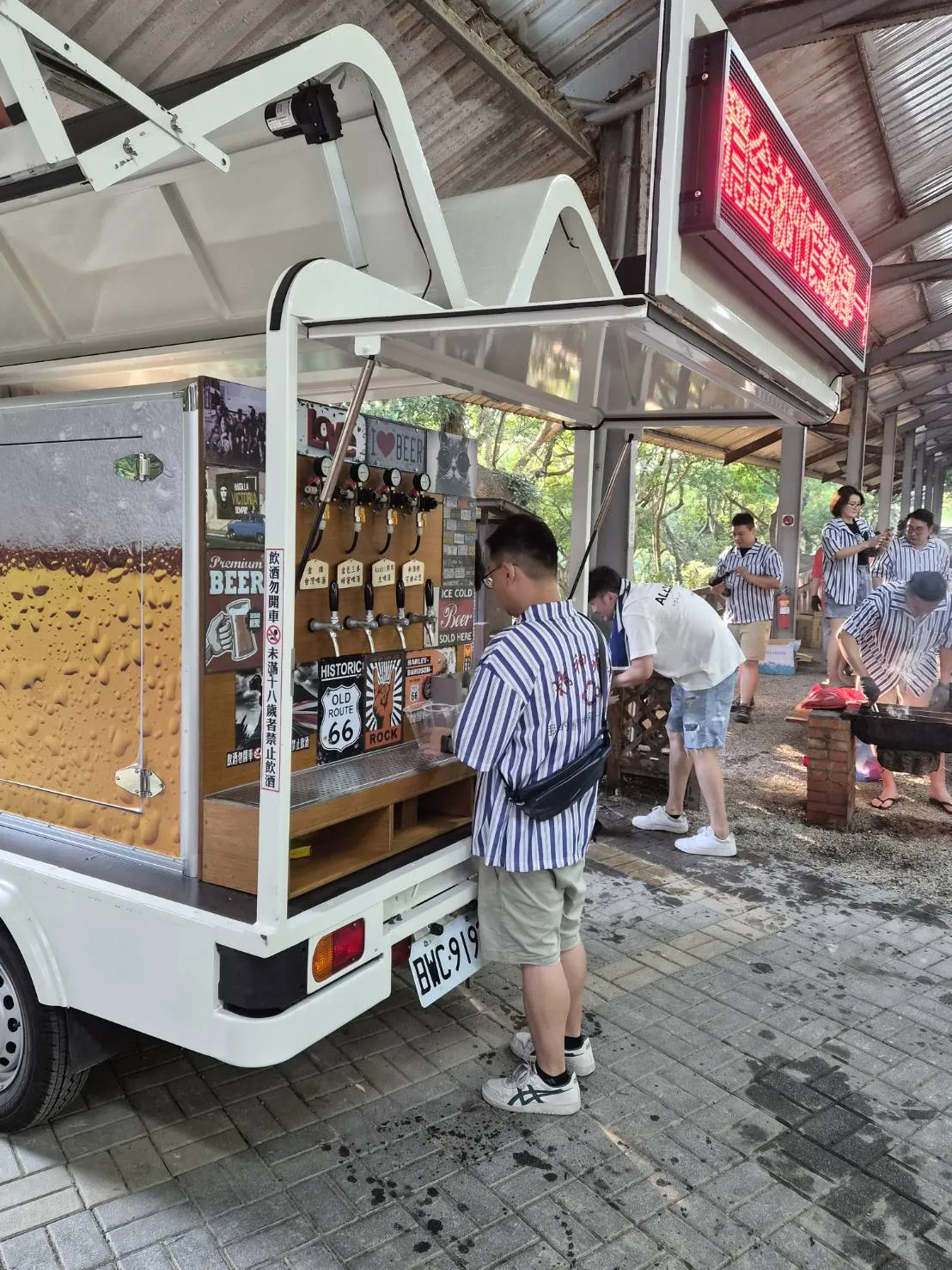 台新金控員工旅遊請啤酒車／輕鬆出遊 × 啤酒暢飲的完美組合