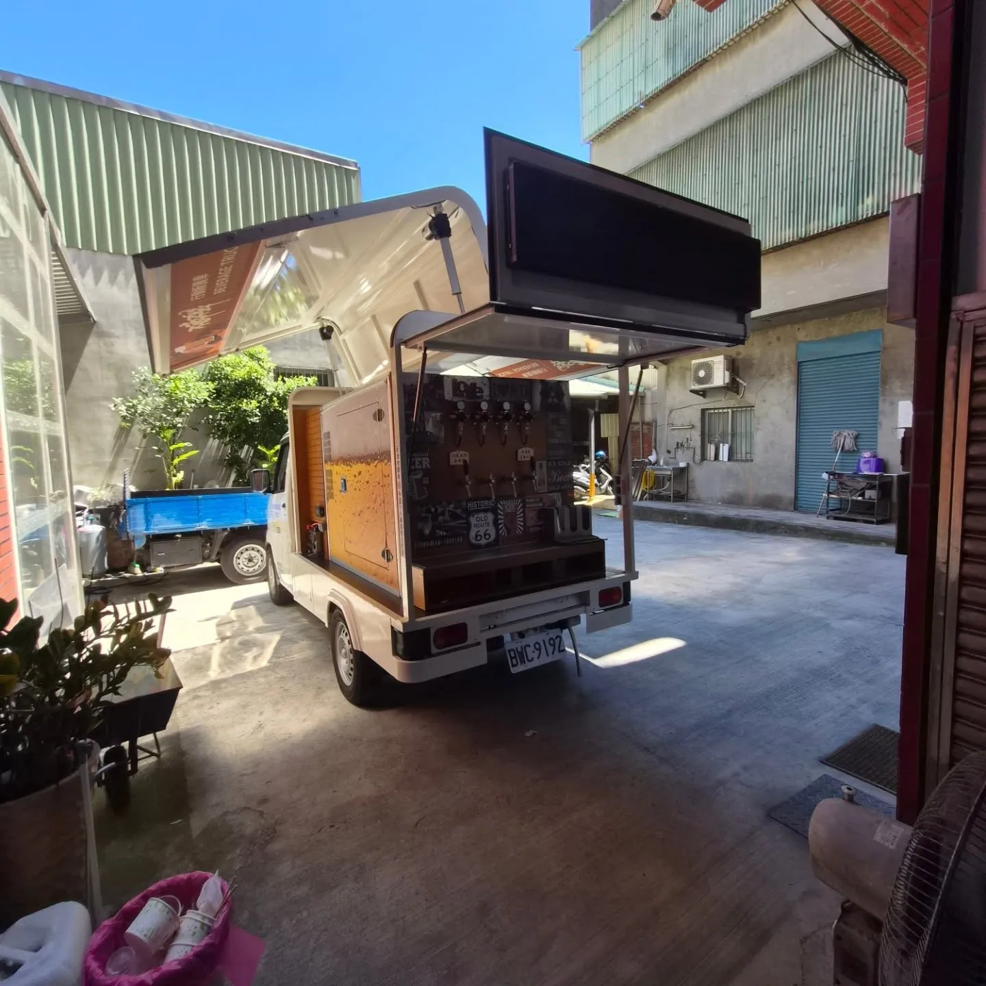 啤酒車推薦：專為長輩打造的微醺時光｜啤酒車、聚會啤酒車