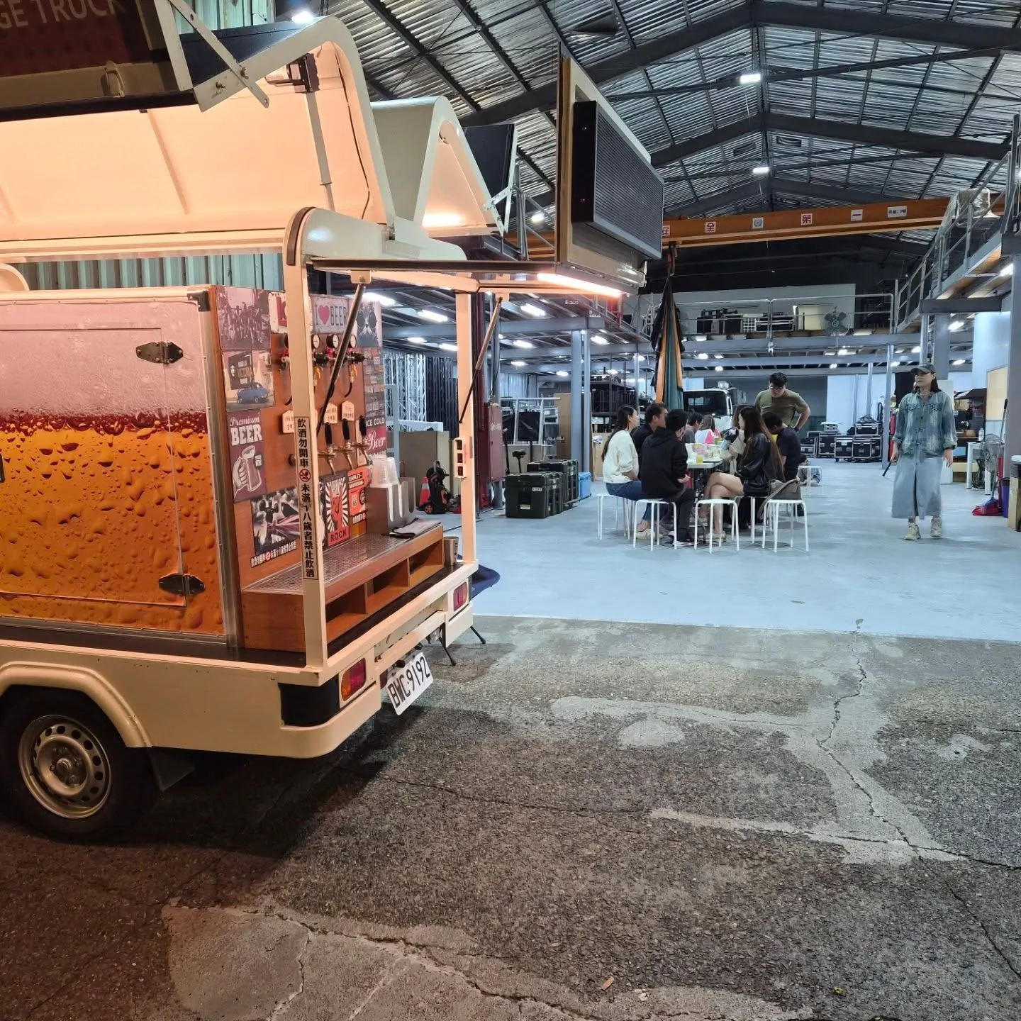 我們不只是一台車，是行動的歡樂製造機！【啤酒車出租】【派對啤酒車】