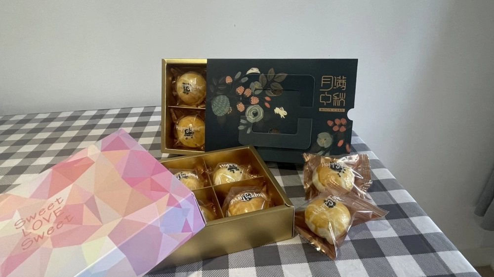 台式月餅：蛋黃酥