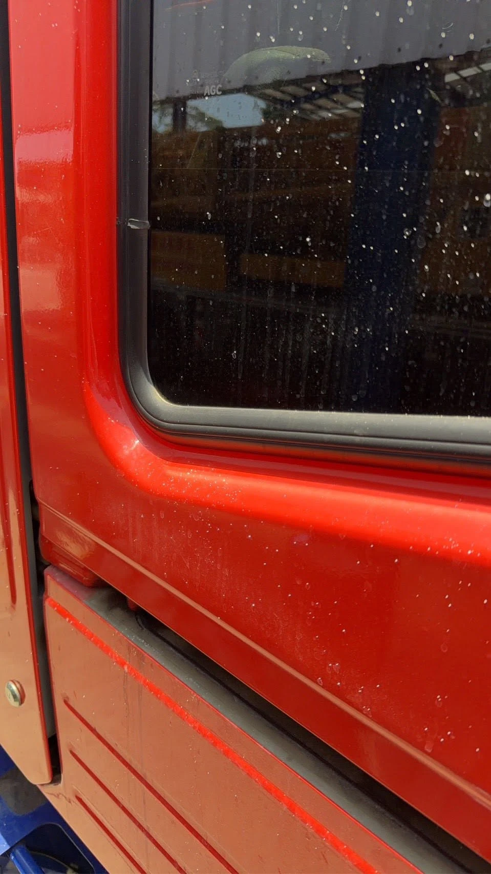 汽車飛漆處理｜苗栗汽車飛漆處理｜後龍汽車飛漆處理