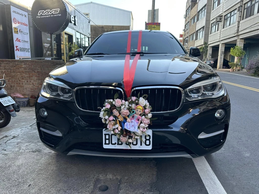 轎車洗車