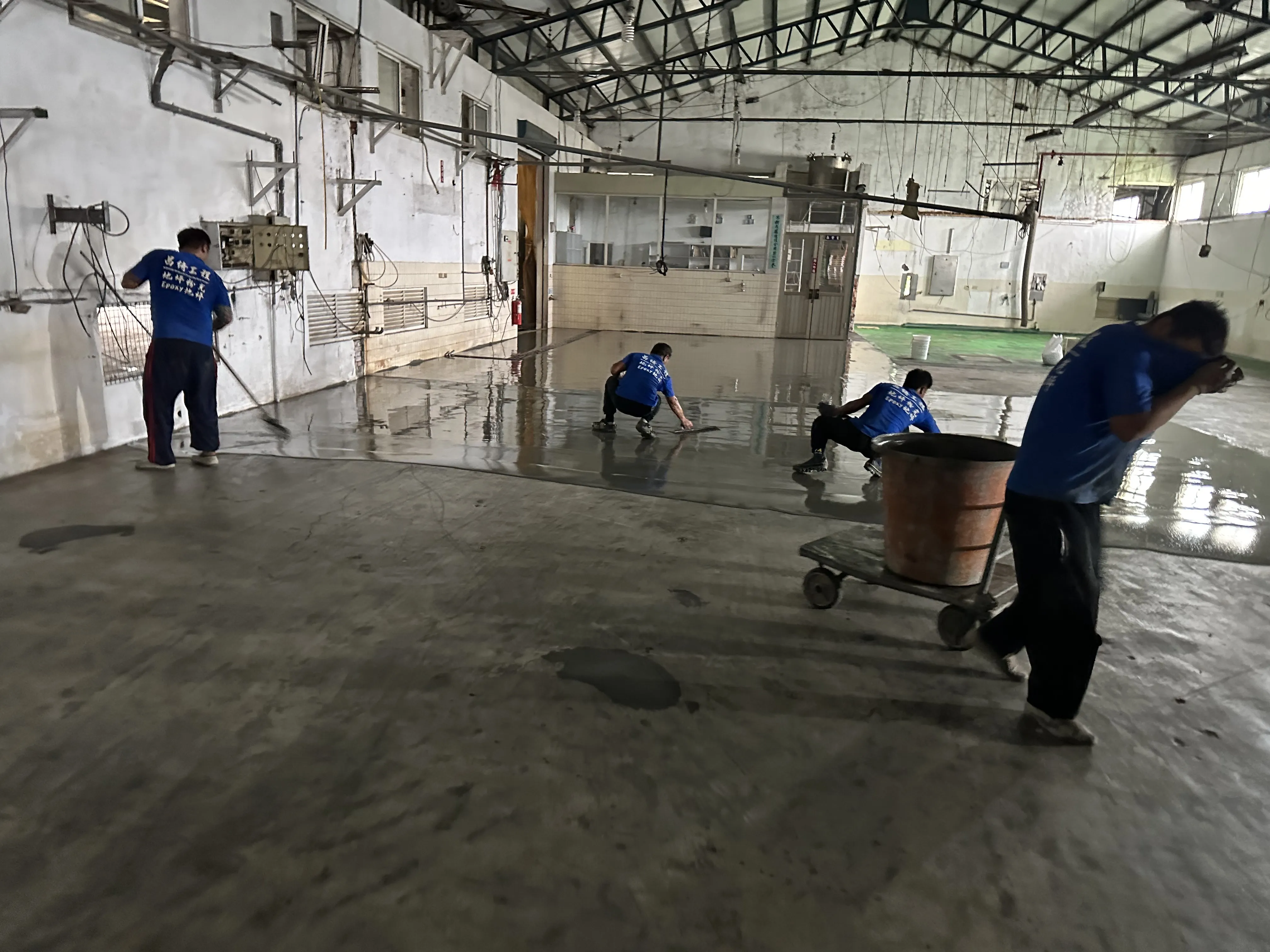 地坪翻修  自平水泥｜地坪翻修｜台北地坪翻修