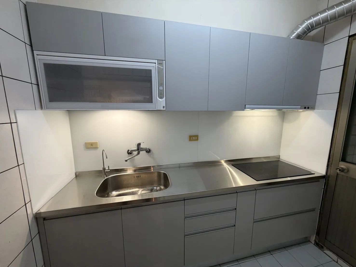 宜蘭民權新路華夏廚房翻新