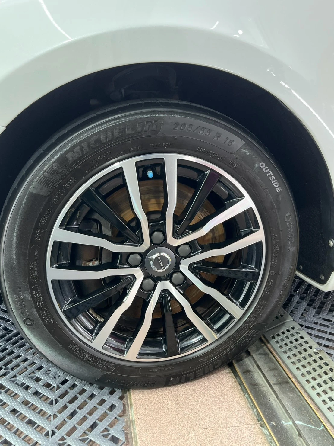 VOLVO 汽車案例