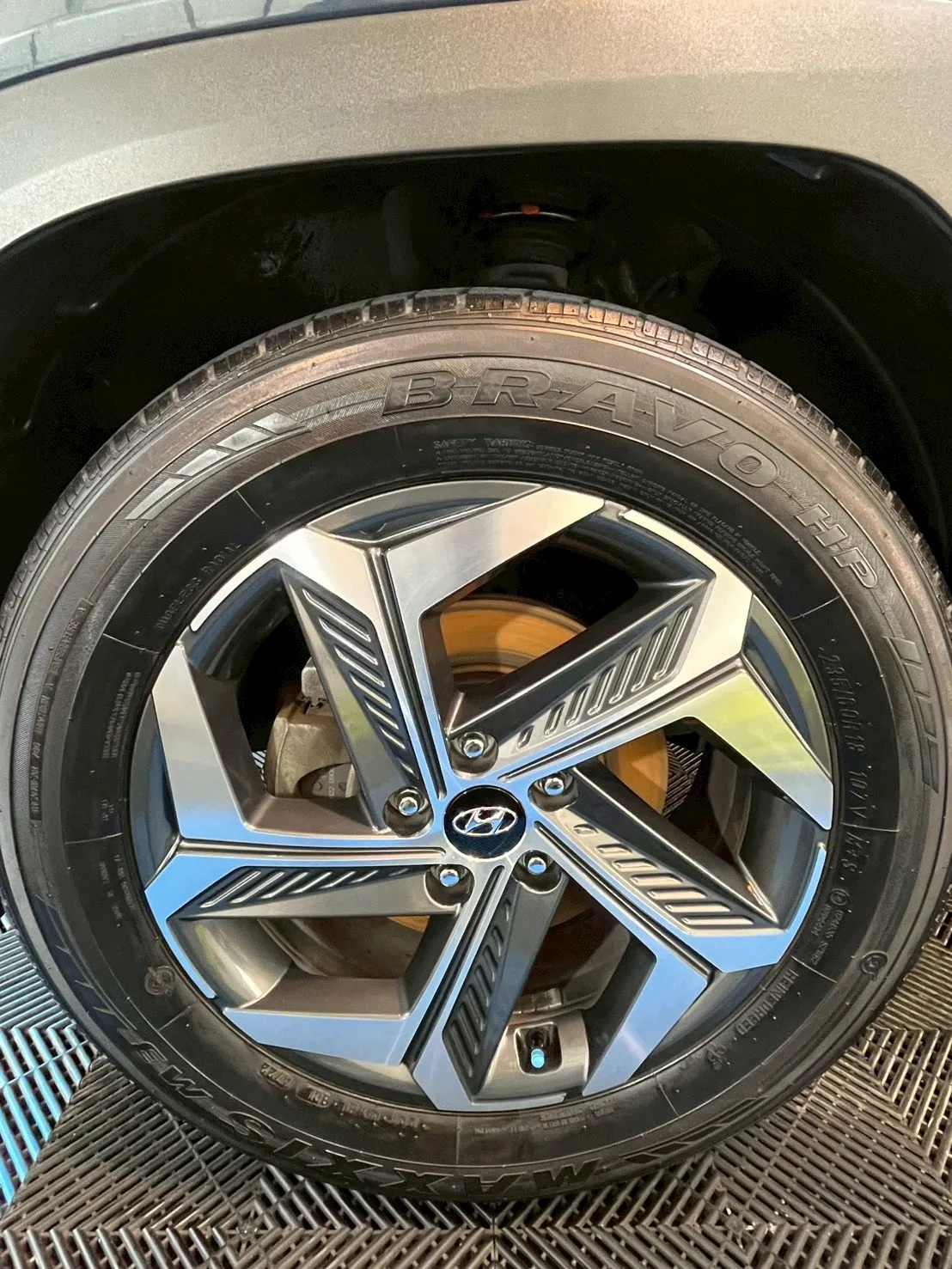 Hyundai 汽車案例