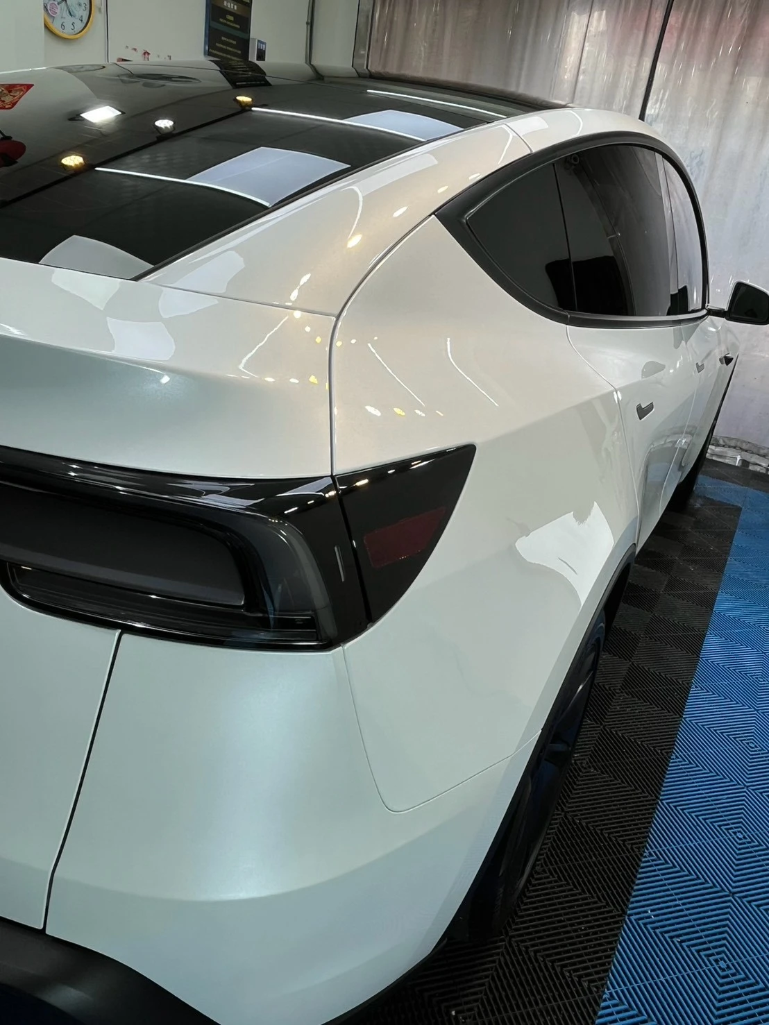 Tesla 汽車案例