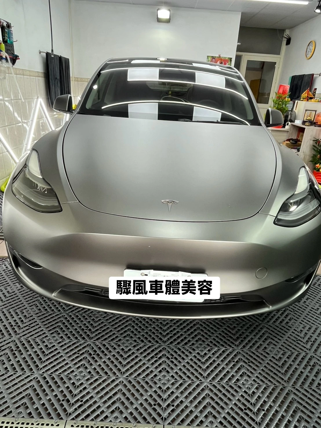 Tesla 汽車案例