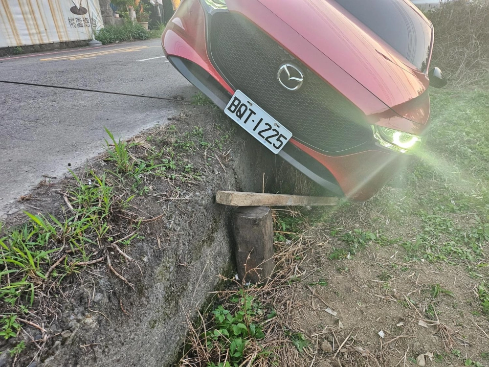 24小時道路救援