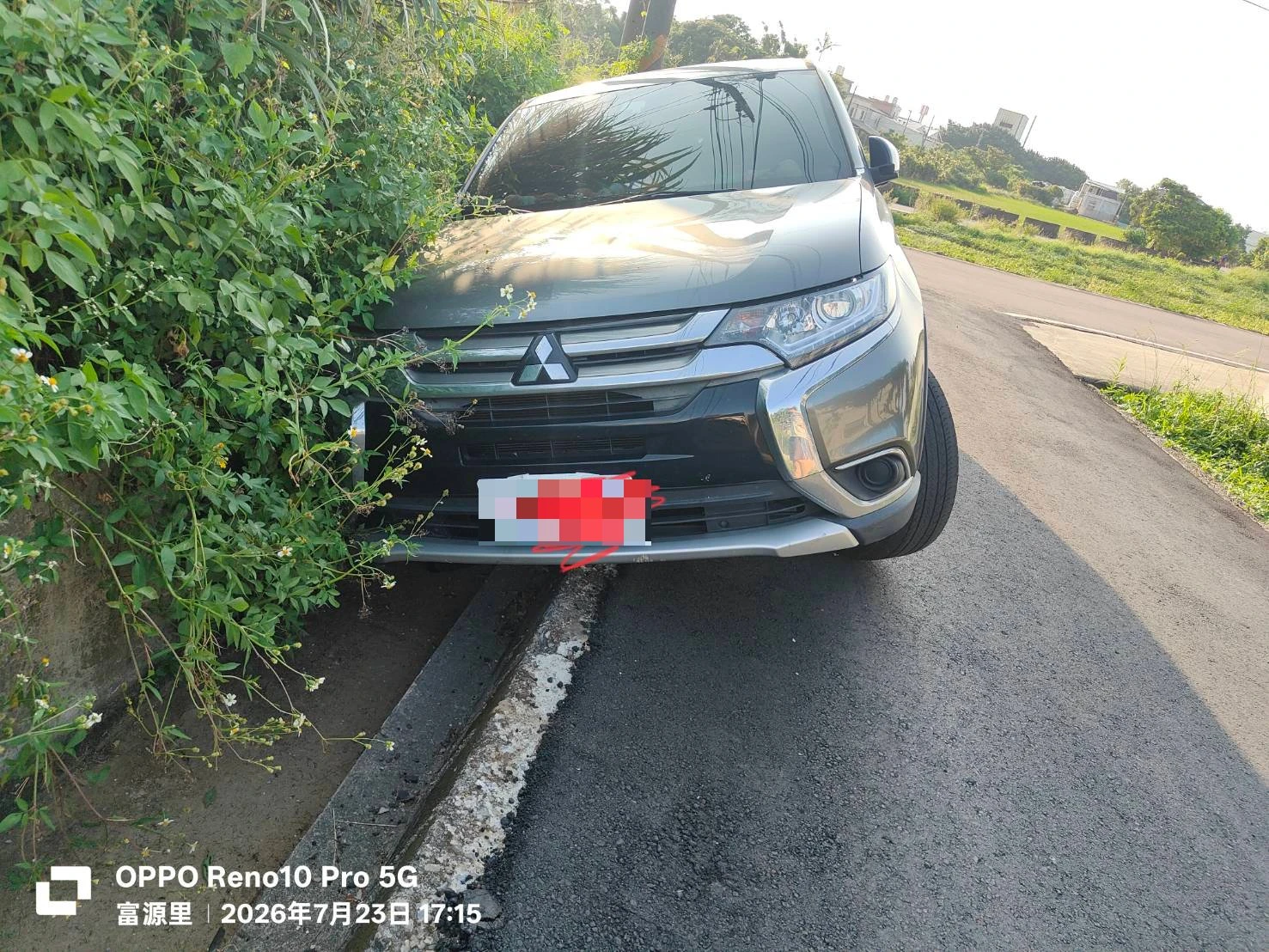車掉水溝救援｜桃園道路救援