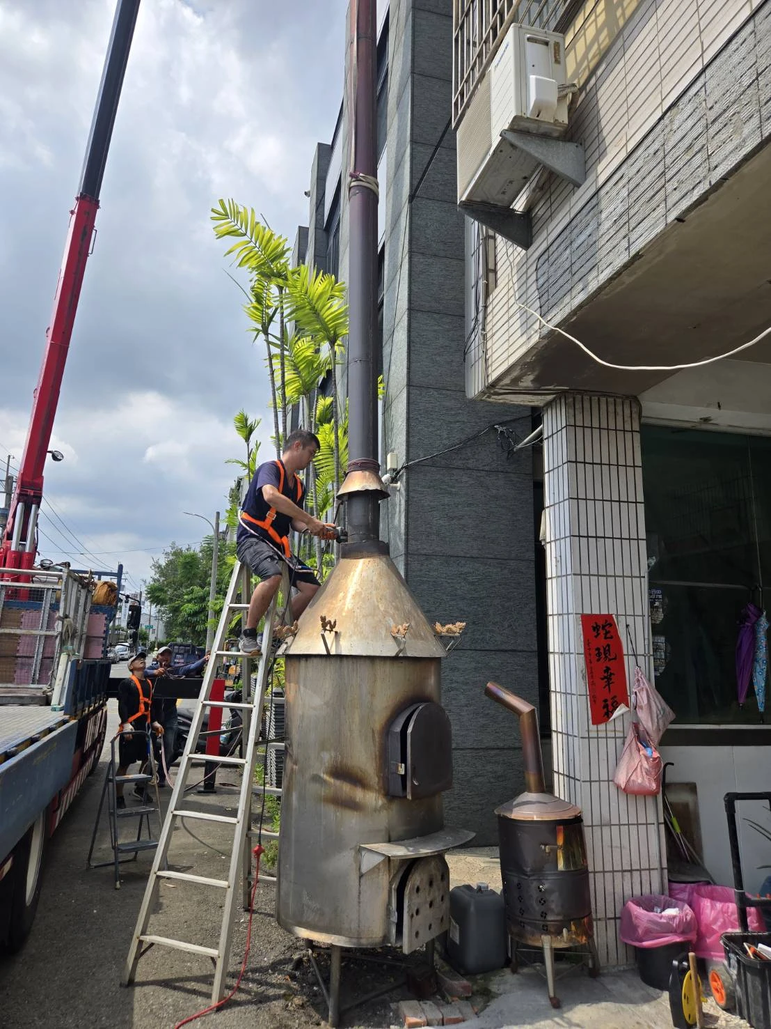 北屯區水景街高空金爐移除案例-台中拆除工程